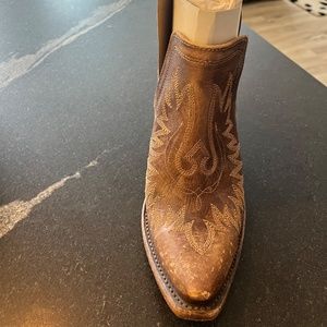 Ariat Dixon bootie Distressed Brown NWT